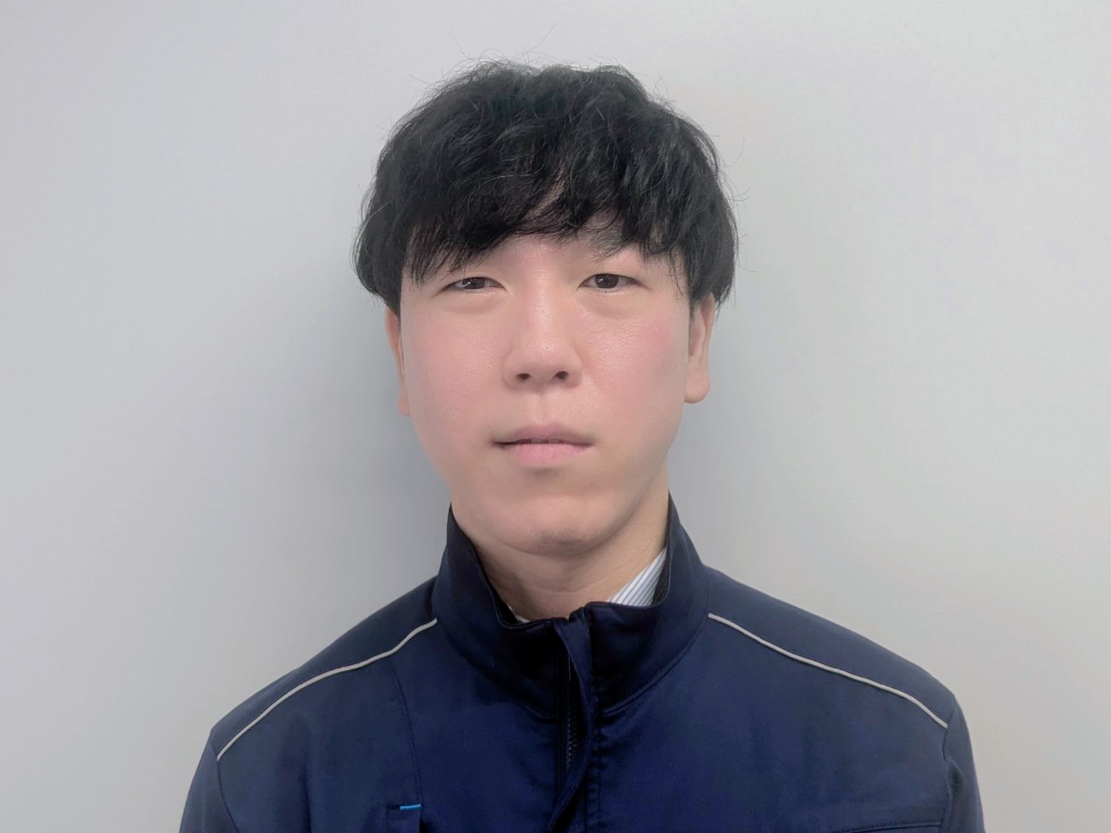 三芳DC 部長　西山 大介